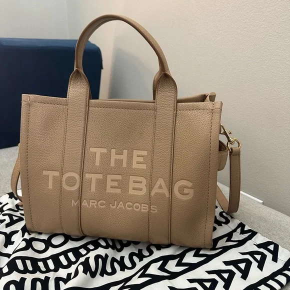 Marc Jacobs Medium Tan Leather Tote - Picture 2 of 11